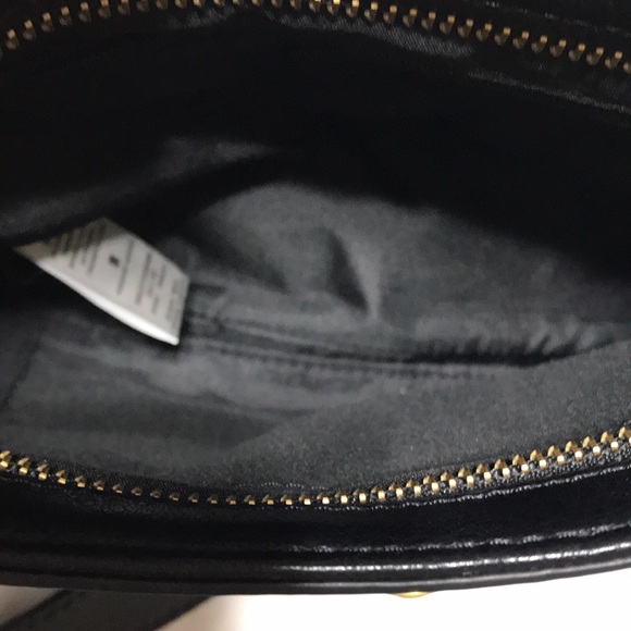 Fossil leather crossbody bag with adjustable strap and aged bronze hardwa. NWOT - Picture 9 of 10